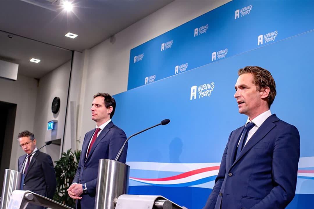 Bas van 't Wout (rechts) zit thuis met een burn-out. - Foto: ANP