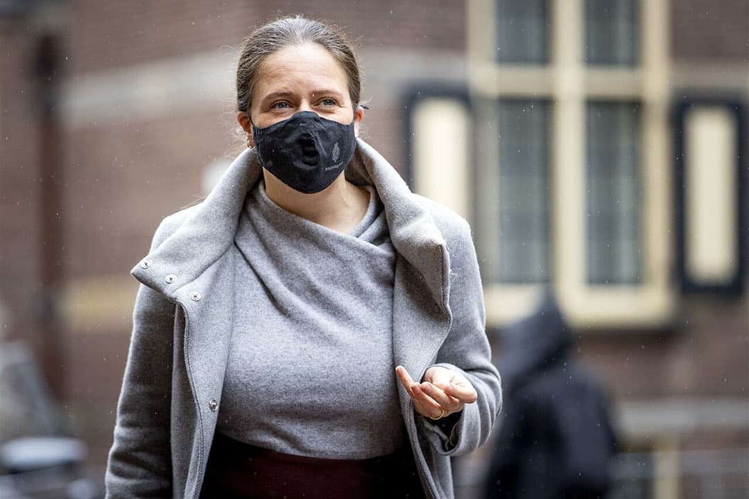 Carola Schouten, minister van Landbouw, zegt dat een betere aanpak nodig is om stalbranden te voorkomen. - Foto: ANP