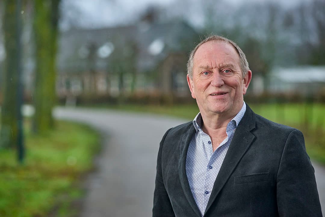 Wim Thus, voorzitter van de LTO Vakgroep Vleeskalverhouderij: 'Rosévlees dat normaliter een weg vindt in de horeca, gaat nu weg voor de kiloprijs van worstkoeien'. Foto: Van Assendelft Fotografie