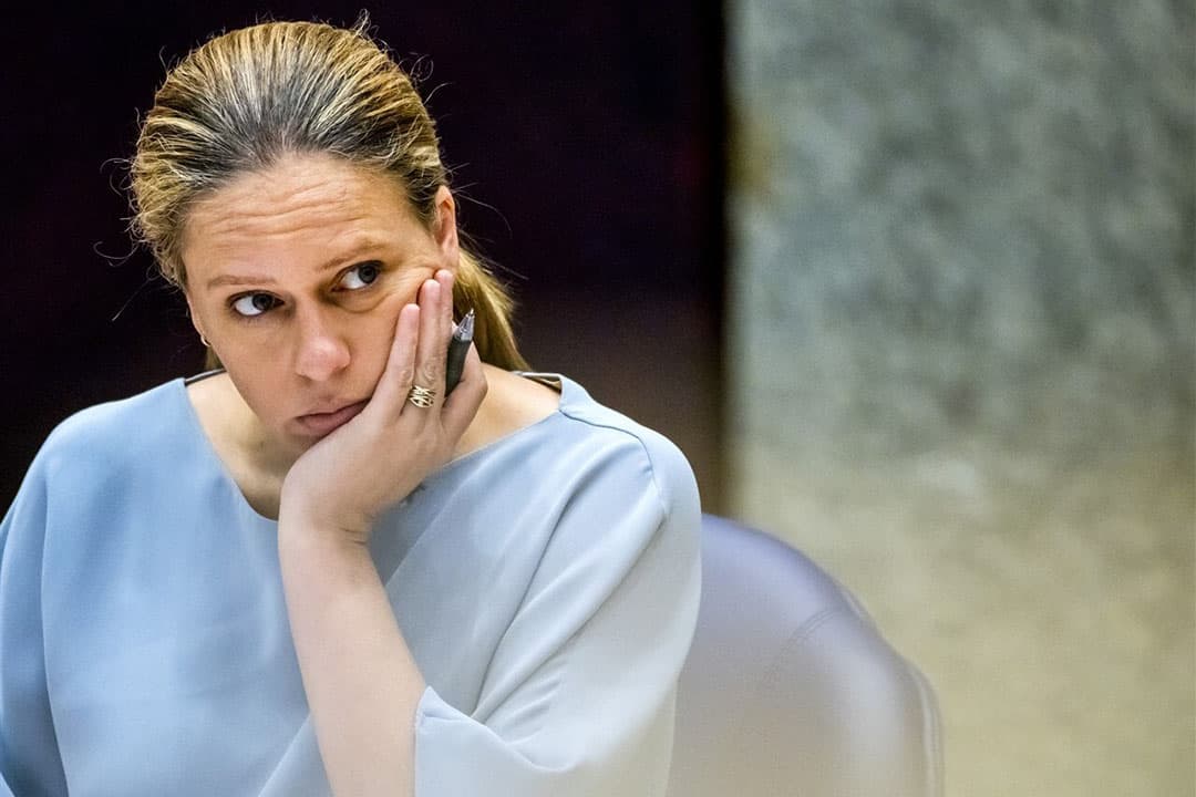 Minister van landbouw Carola Schouten wil het mogelijk maken dat verpachters meer eisen kunnen stellen aan het bodembeheer. - Foto: ANP/Remko de Waal