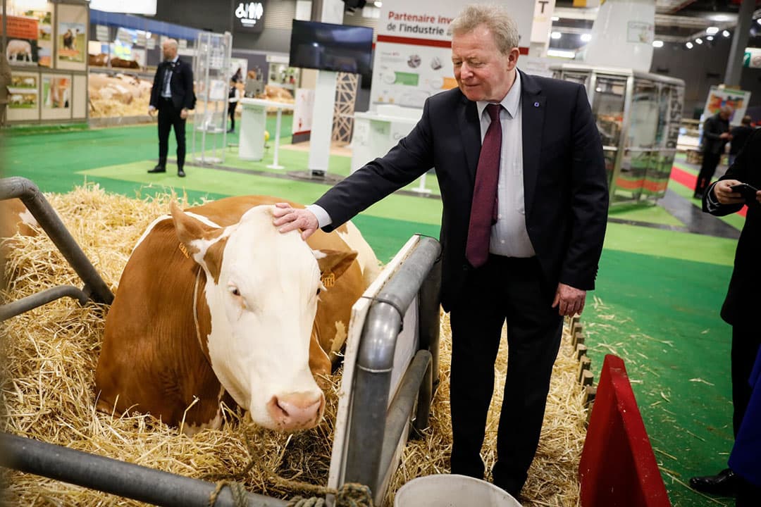 Janusz Wojciechowski in februari dit jaar tijdens een bezoek aan de landbouwbeurs in Parijs. - Foto: EC - Audiovisual Service