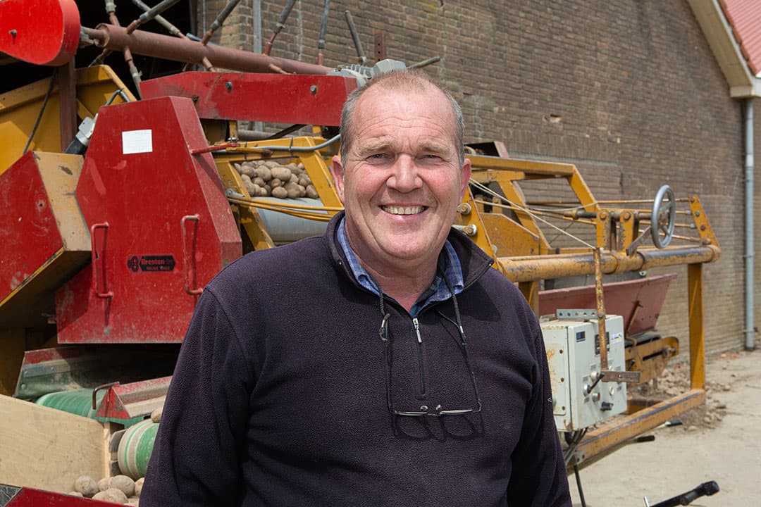 Martin de Ruiter (55) heeft een akkerbouwbedrijf in Strijen (Z.-H.). Foto: Peter Roek