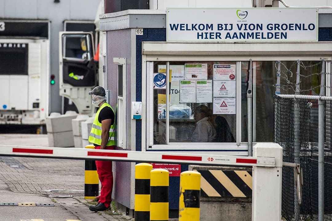 Zondag werd bekend dat 147 van de 657 medewerkers in het bedrijf in Groenlo zijn besmet met het coronavirus. Foto: ANP