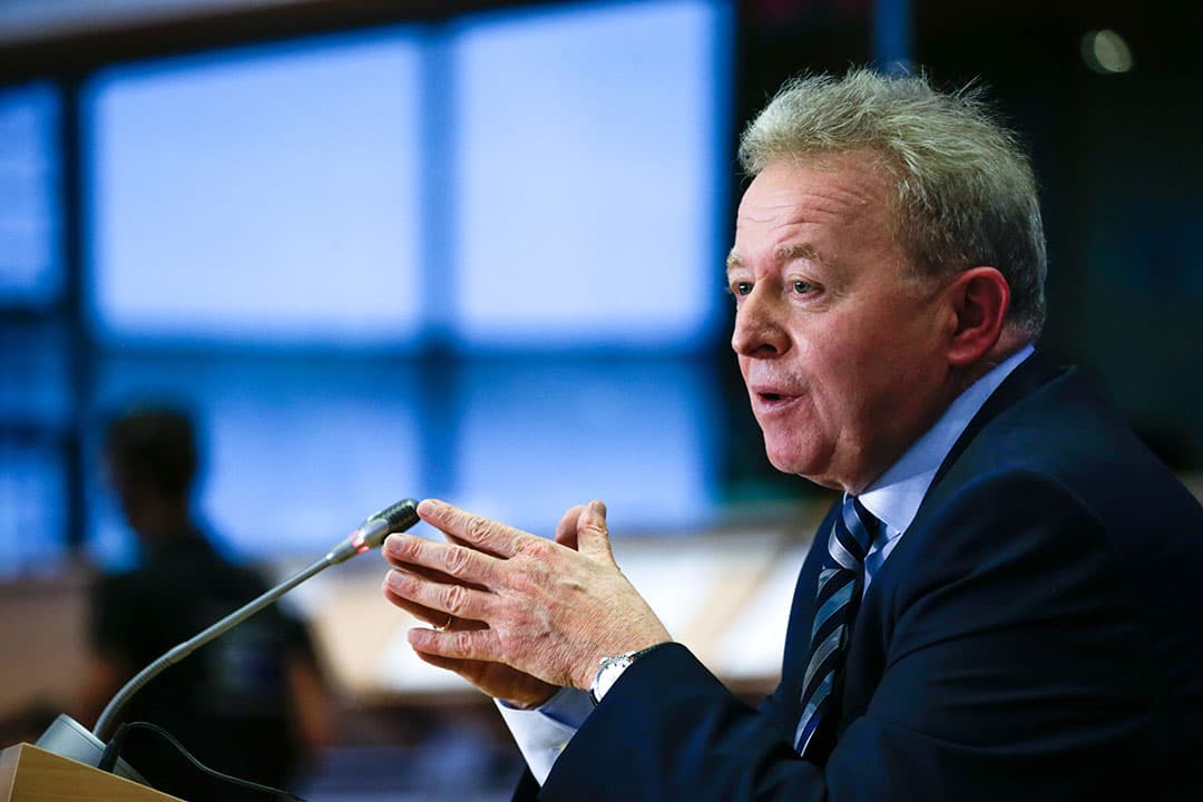 Eurocommissaris Janusz Wojciechowski wil toch extra steun uittrekken voor de landbouw. - Foto: AFP