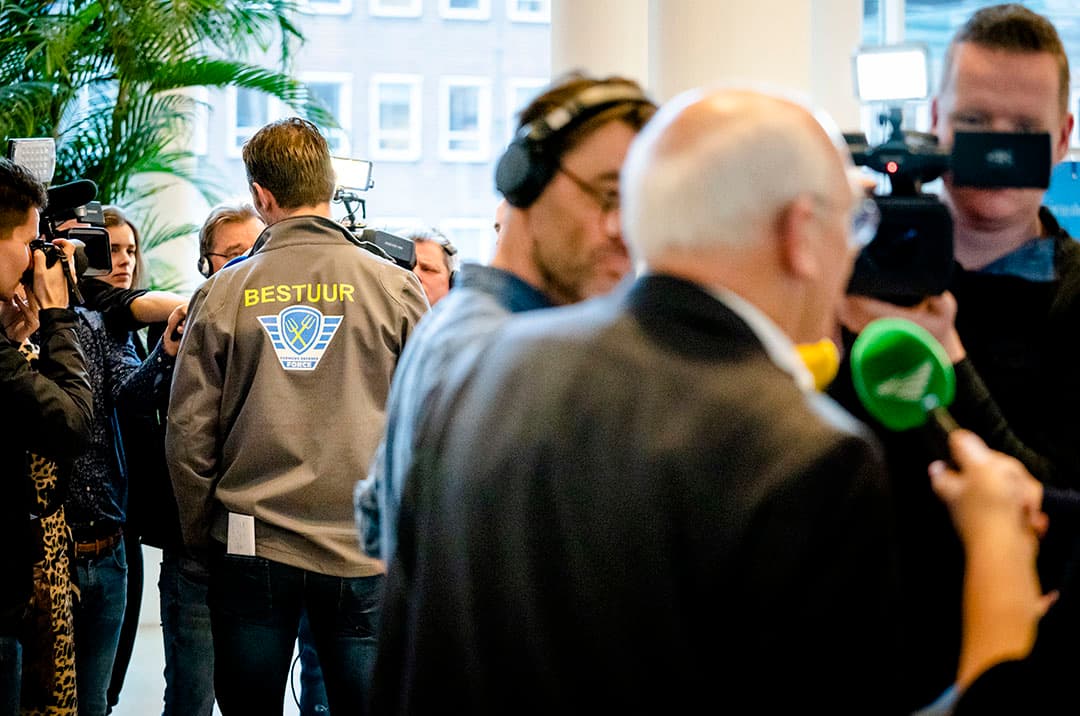 Aalt Dijkhuizen, voorzitter van het Landbouw Collectief,  wil overleg over stikstofbeleid met minister Schouten van Landbouw, Natuur en Voedselkwaliteit opschorten. LTO-voorzitter Marc Calon vraagt zich af of dat verstandig is.  - Foto: ANP