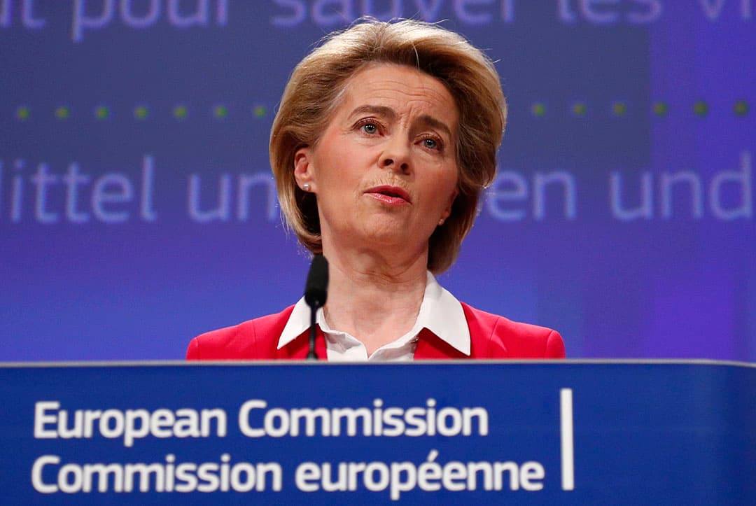 Voorzitter Europese Commissie Ursula von der Leyen tijdens een persconferentie over de steunmaatregelen in verband met de coronacrisis. - Foto: ANP