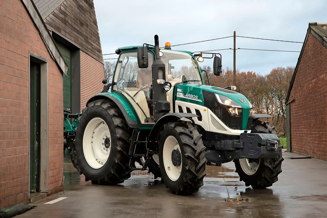Mols stopt met import trekkermerk Arbos