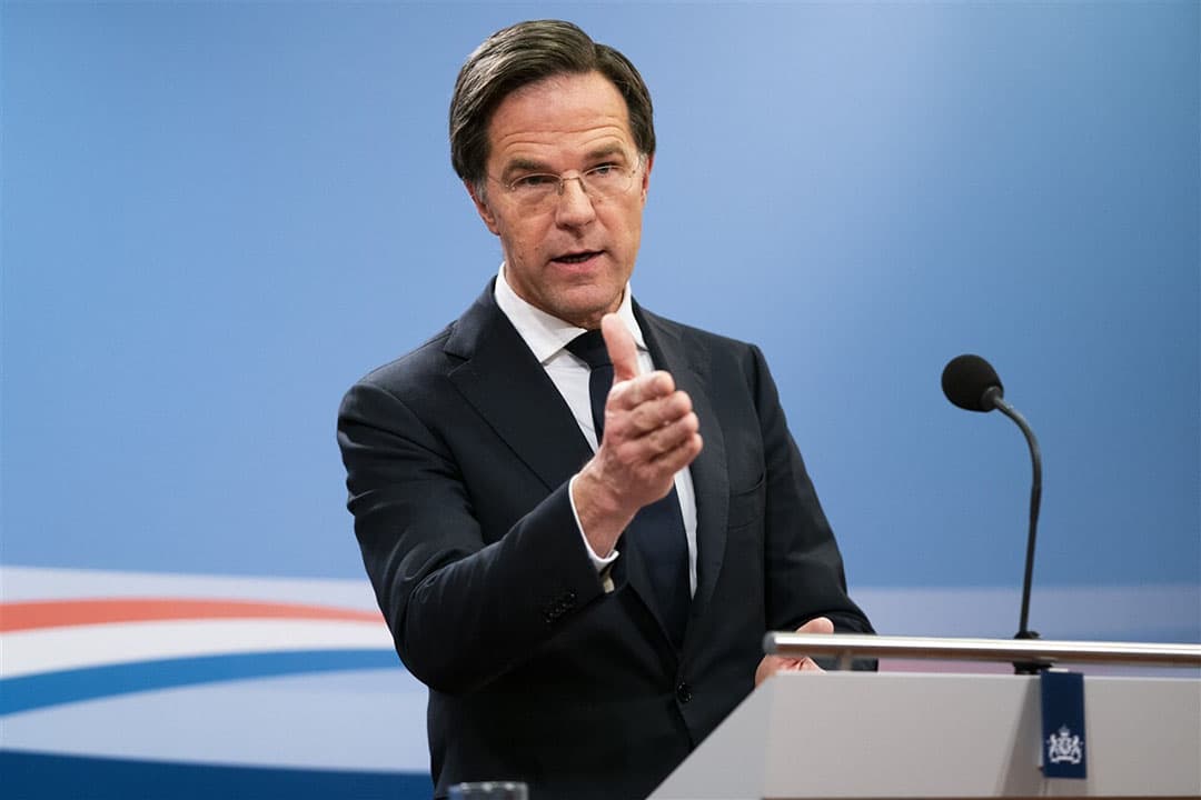 Demissionair premier Mark Rutte tijdens de persconferentie na het aftreden van het kabinet vanwege de toeslagenaffaire. - Foto: ANP