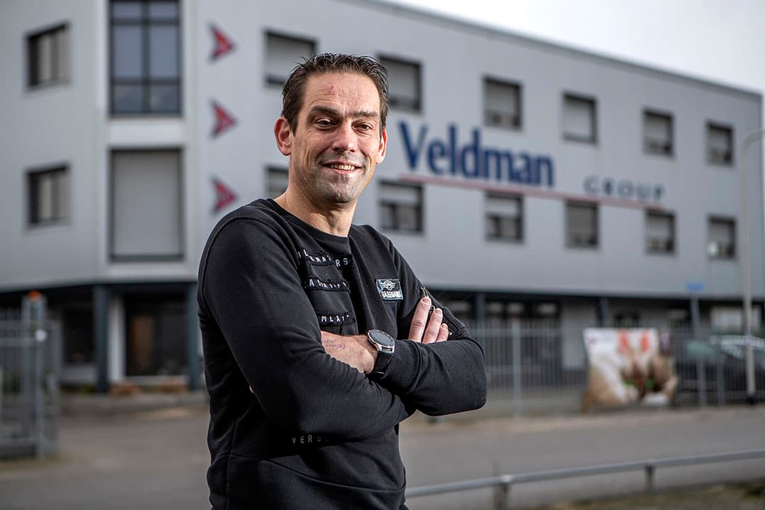 Ard Hoornenborg(46) is projectleider bij Veldman Techniek in Raalte. Vanuit dit Overijsselse dorp begeleidt hij voornamelijk in Noord - en Oost Nederland projecten in de varkenshouderij.
