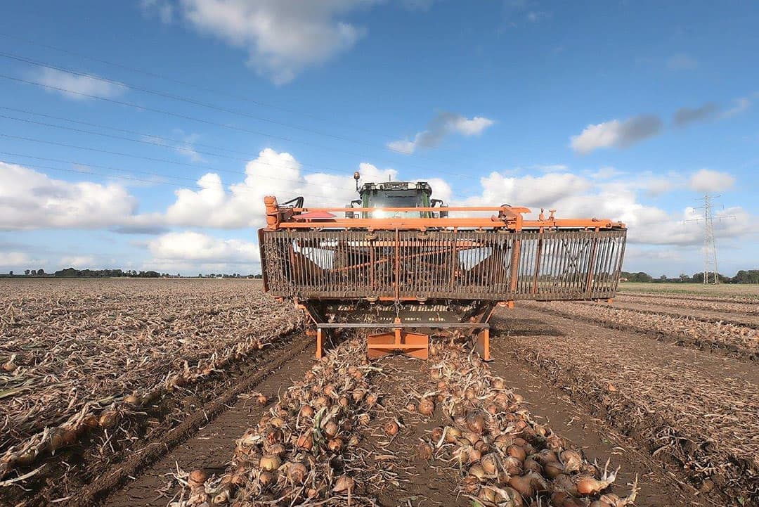 De klapper is uitgevoerd met het zogenoemde mulching systeem voor vrijwel geen gewasresten in het zwad.