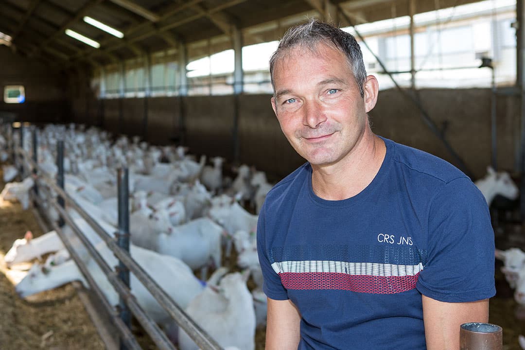 Daan Bressers, teeltadviseur van Visscher-Holland, begeleidt de sorghumteelt bij Van Bakel en is actief als teeltadviseur van het netwerk.