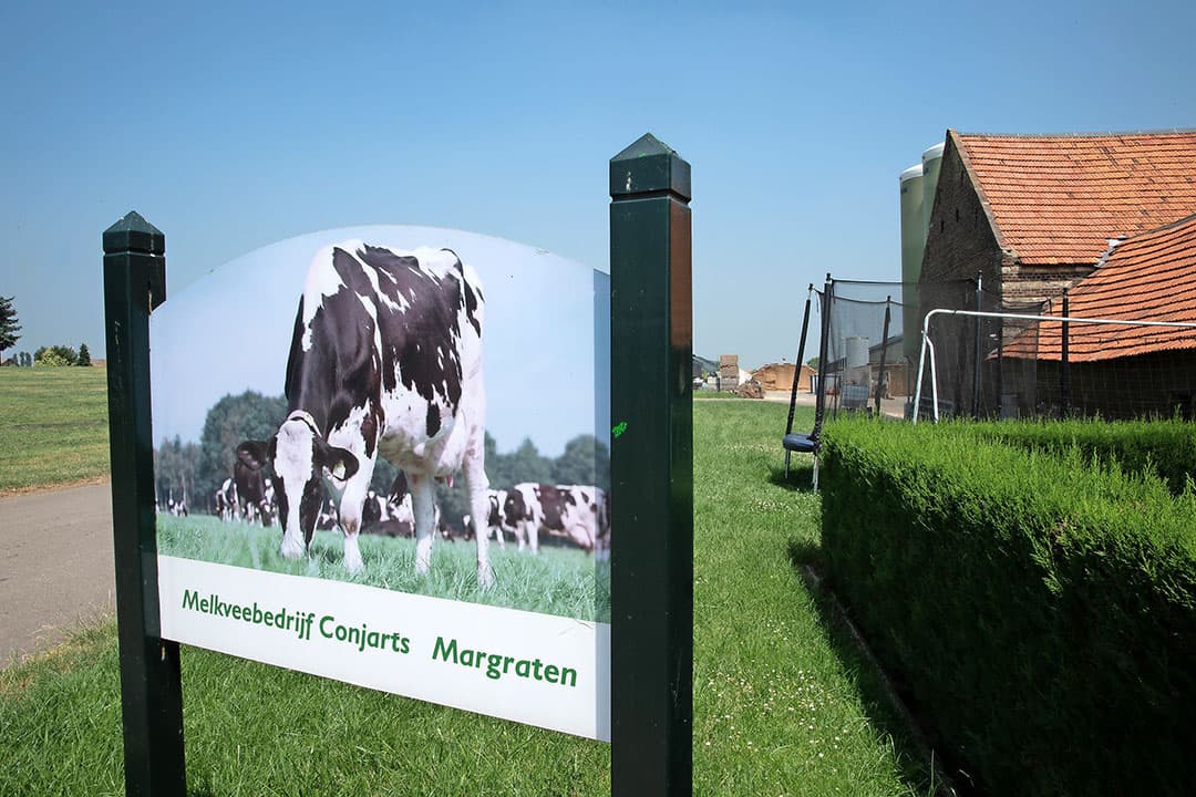 Dit is die fraaie, karakteristieke carréboerderij. Karakteristiek voor Zuid-Limburg.