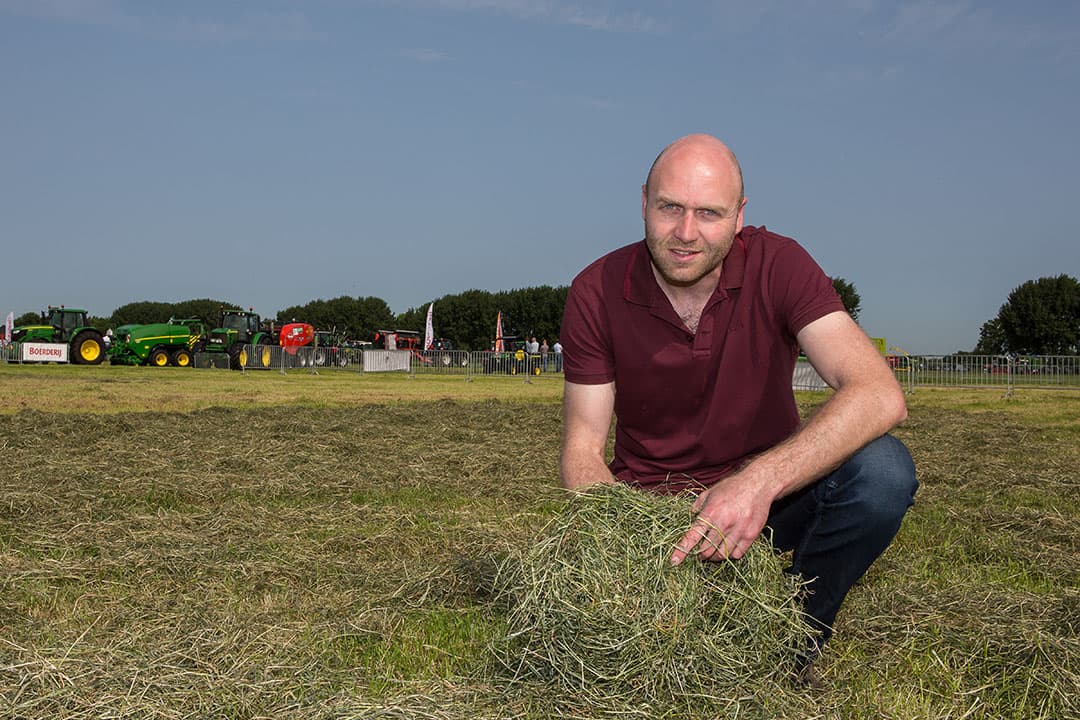Volgens ruwvoerexpert Mark de Beer is het zaak ervaring te gebruiken. "Vraag opa om zijn mening bij grasteelt. Veel van wat wij nu doen, deed hij 40 jaar geleden al.