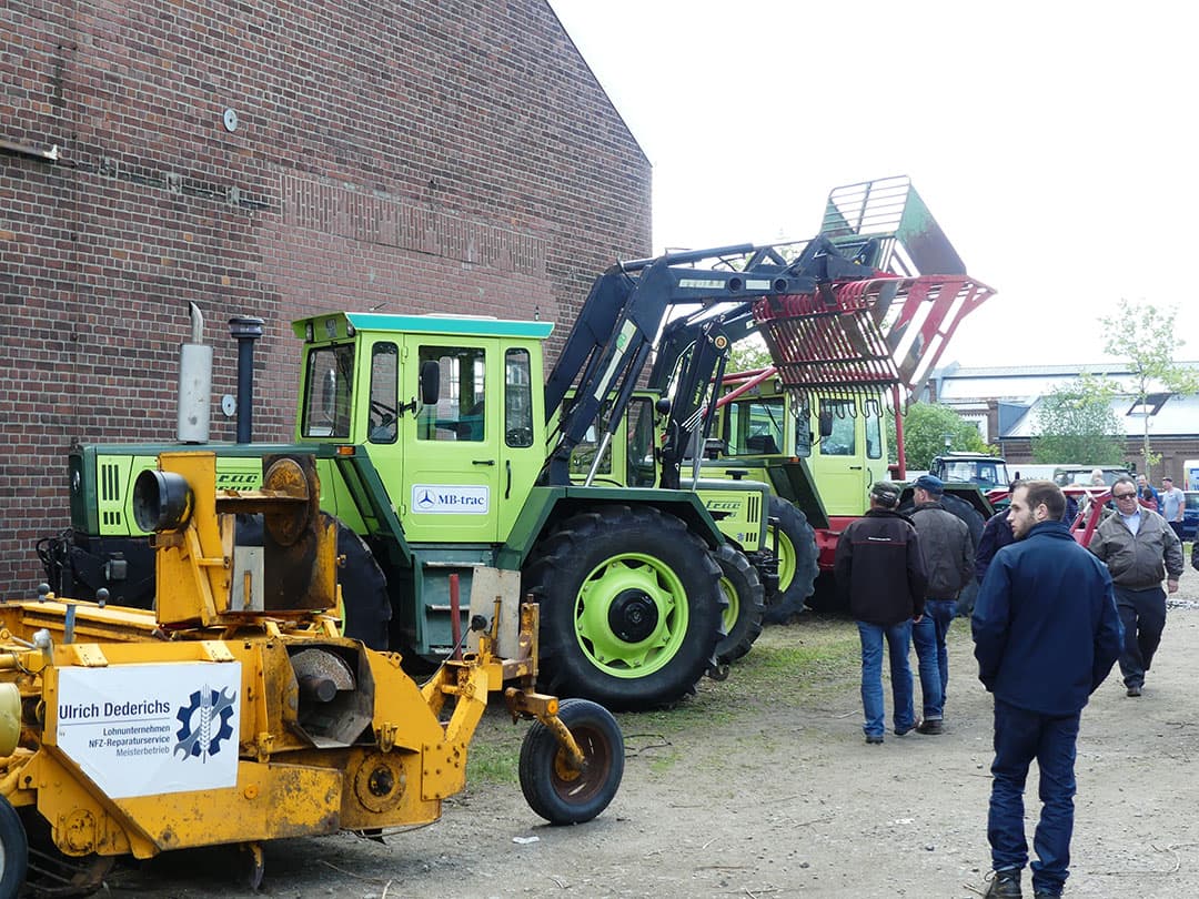 En met voorlader armen zou een MB Trac ook een shovel kunnen vervangen.