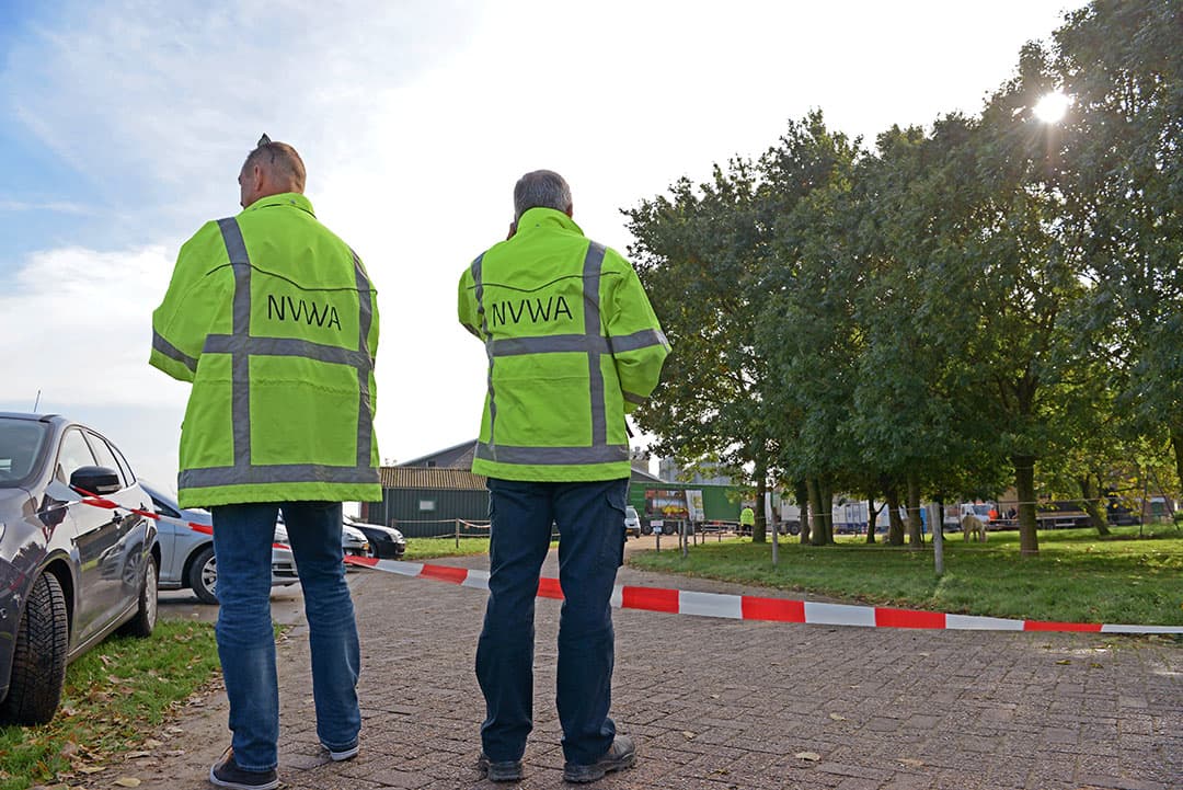 NVWA coördineert een ruiming op een pluimveebedrijf in 2018. - Foto: ANP