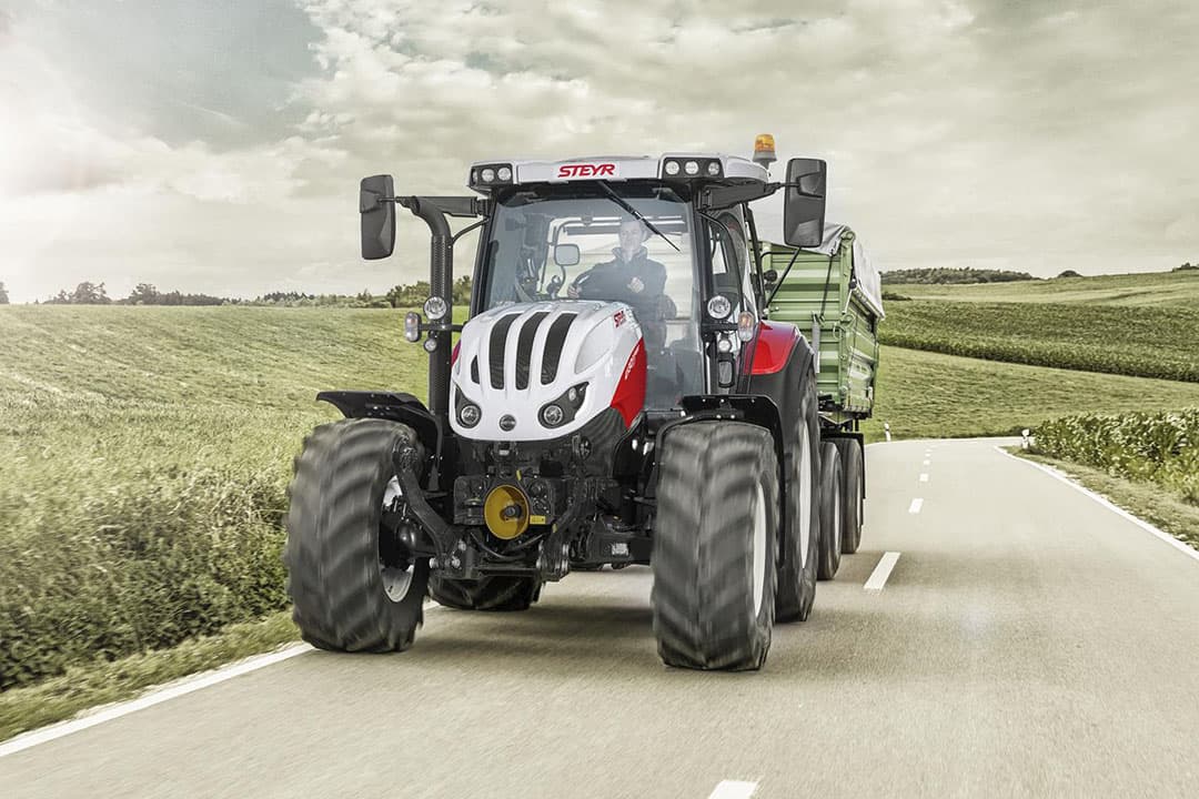 Steyr komt met compacte en traploze Expert CVT