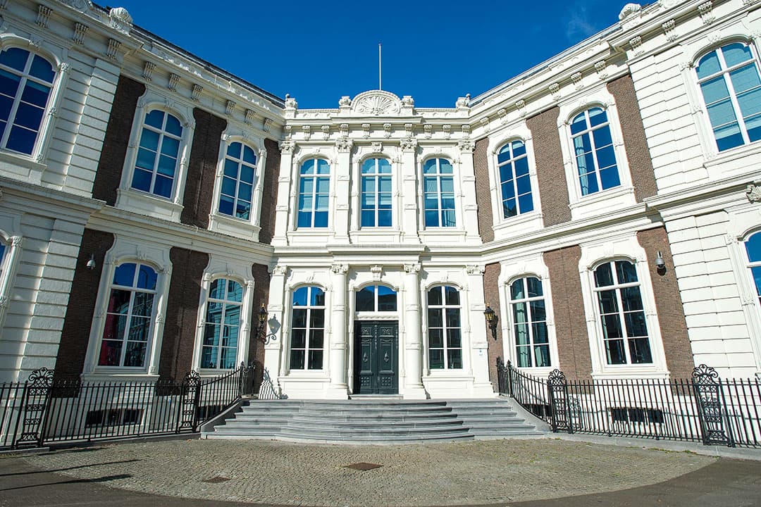 De Raad van State aan de Kneuterdijk te Den Haag. - Foto: ANP