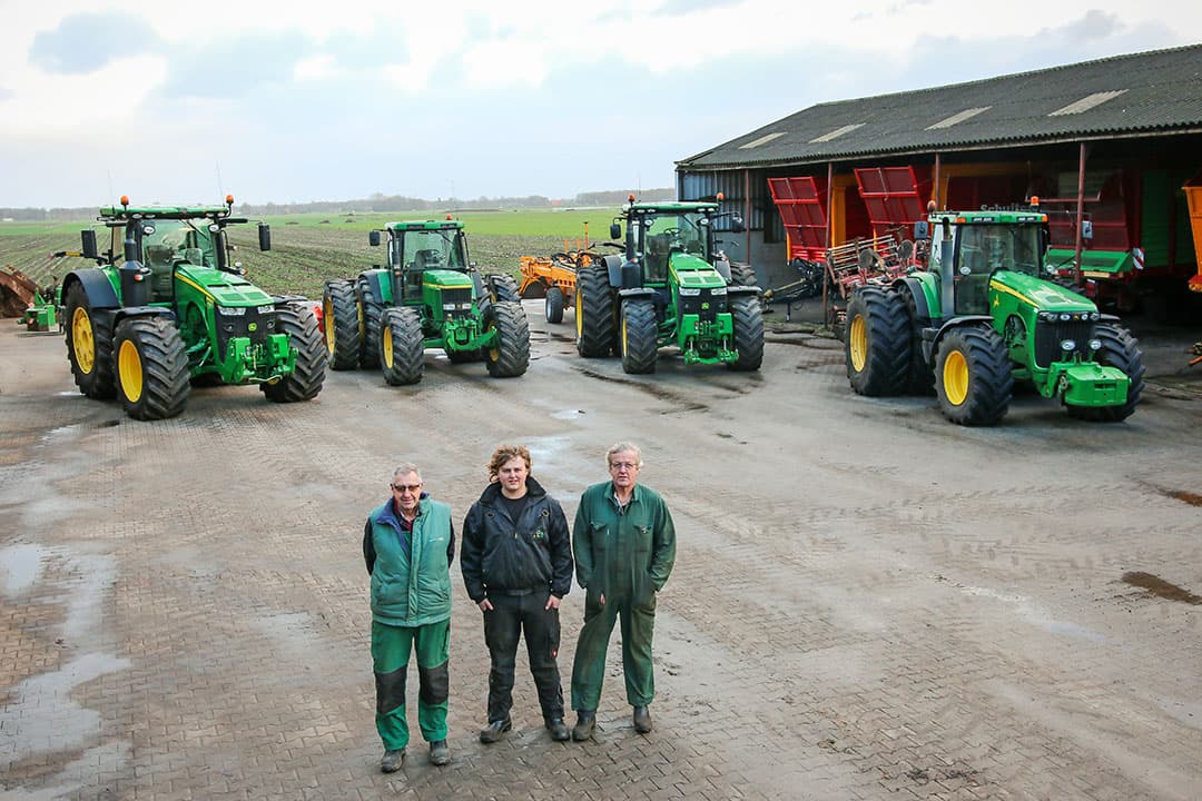John Deere  American muscle  in machinepark Vroege