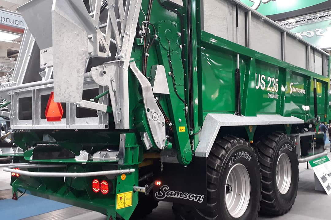 Samson introduceert nieuwe meststrooier