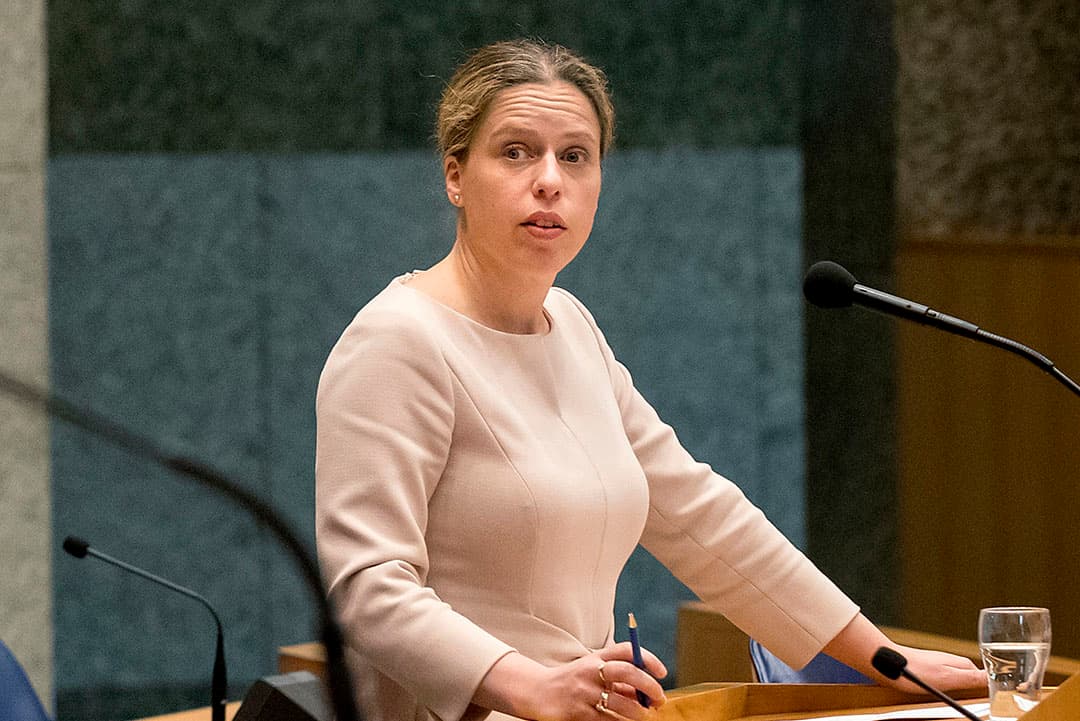2019-02-12 14:26:28 DEN HAAG - Carola Schouten, minister van Landbouw, Natuur en Voedselkwaliteit tijdens het wekelijkse vragenuur in de Tweede Kamer. ANP KOEN VAN WEEL