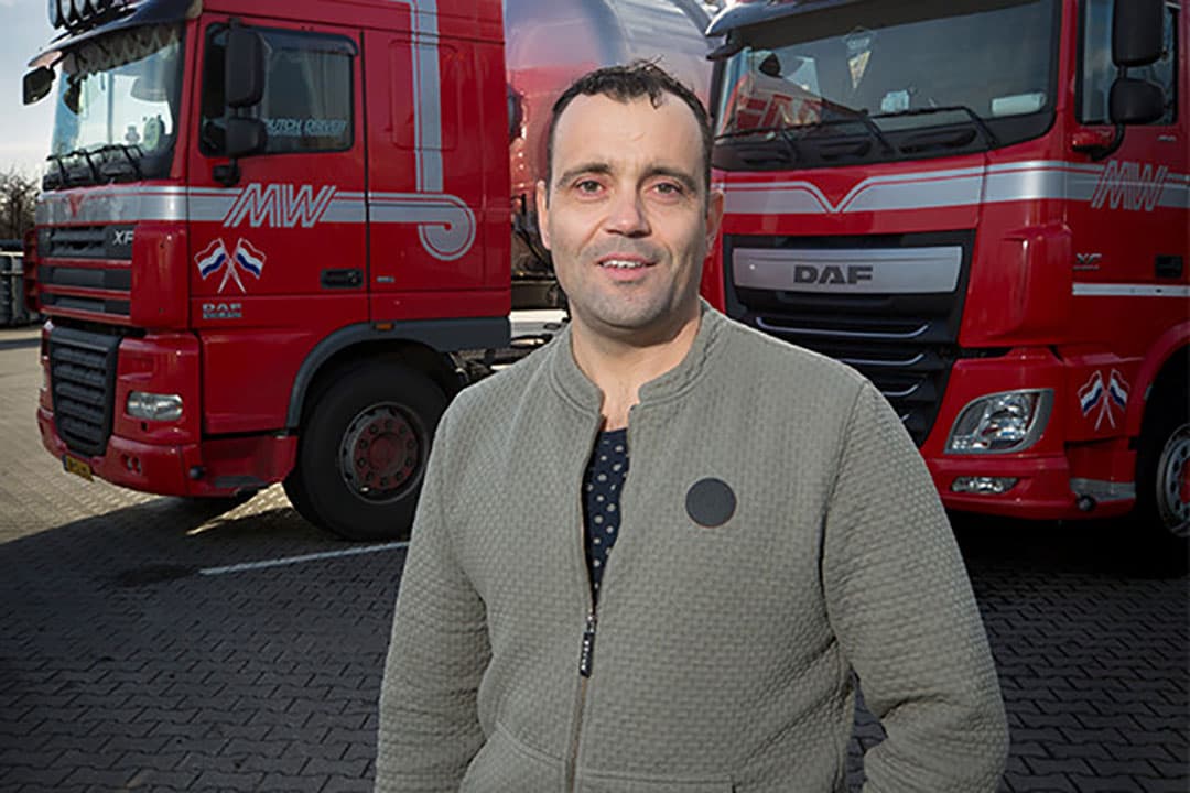 Johan Mostert (41), sinds december 2018 voorzitter van Cumela Nederland, sectie meststoffendistributie. Cumela is de brancheorganisatie van circa 3.000 bedrijven op het gebied van cultuurtechnische werken, grondverzet, loonwerk en meststoffendistributie. - Foto: Koos Groenewold