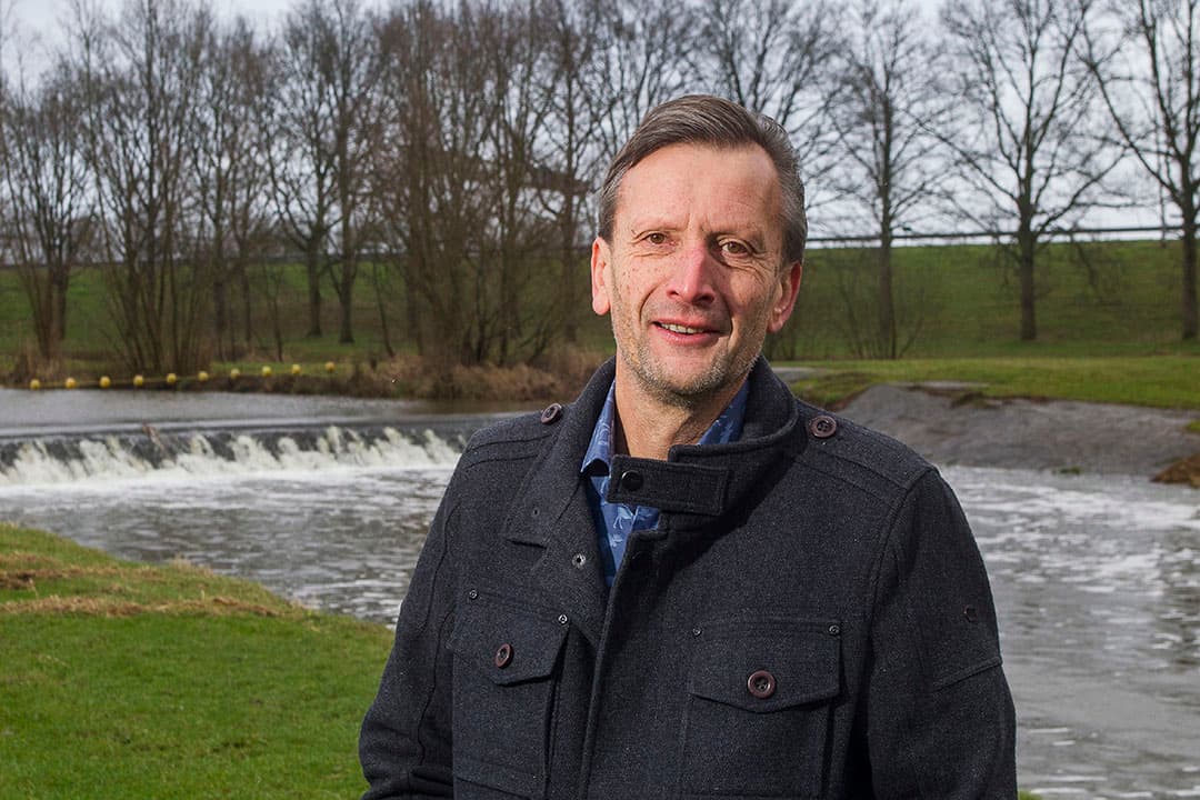 Volgens Gerrit Braakman is koersen op een voerefficiëntie van 1,40 op grasrantsoenen niet reëel. Op een maisrantsoen is 1,60 wel haalbaar. - Foto: Ronald Hissink