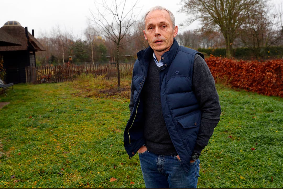 Henk Antonissen (61) uit Leende is 38 jaar agrarisch adviseur. Hij is onder andere weidegangcoach, technisch adviseur voor 80 melkveebedrijven en ondernemerscoach voor natuurinclusieve- en kringlooplandbouw voor de provincie Noord-Brabant. - Foto: Bert Jansen