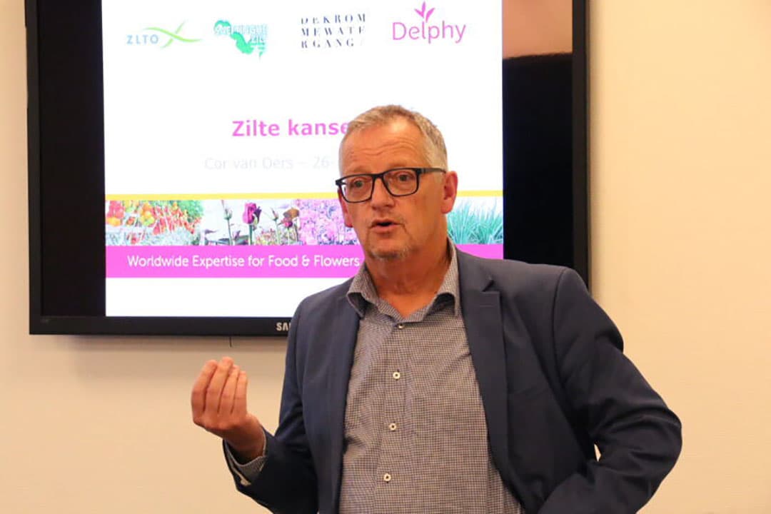 Bij de afsluiting van de bijeenkomst werd het rapport 'Nieuwe Zeeuwse Zilte Kansen' aan gedeputeerde economie Jo-annes de Bat aangeboden. Daarna is met de ZAJK-leden nog een discussie gevoerd over het rapport.