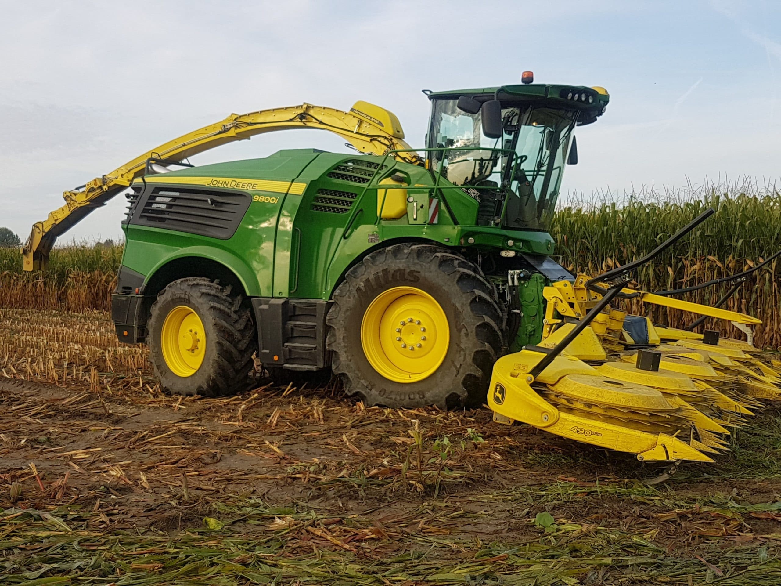 Nieuwe John Deere 9000 hakselaars met V12-motor