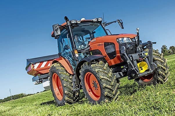 Europese wetgeving en klantenwensen maken dat voor de trekkermodellen ander onderzoek nodig is dan voor Aziatische Kubota's. - Foto: Kubota