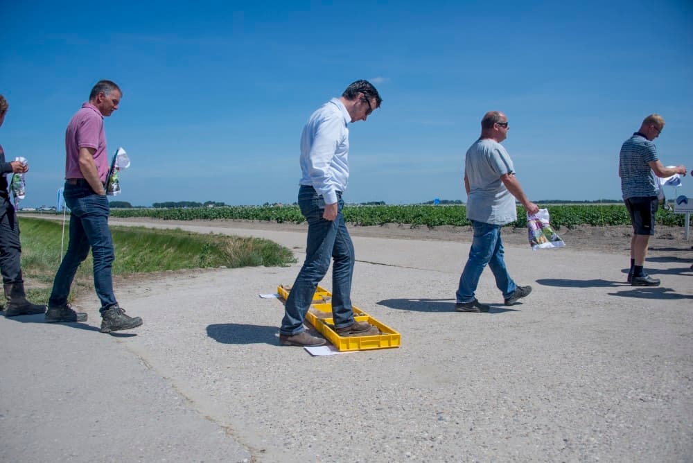 Het openingswoord werd gedaan door Emiel Kamminga van Delphy die daarna de eerste groep samenstelde voor de rondleiding.