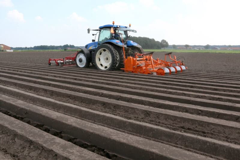 Tot nog toe is Dekker over beide zaaisystemen wel tevreden. Maar zijn voorkeur gaat uit naar een machine waar beide systemen uitwisselbaar zijn.