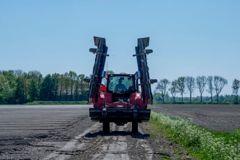 Op de openbare weg is het opletten op de hoogte van deze brander.