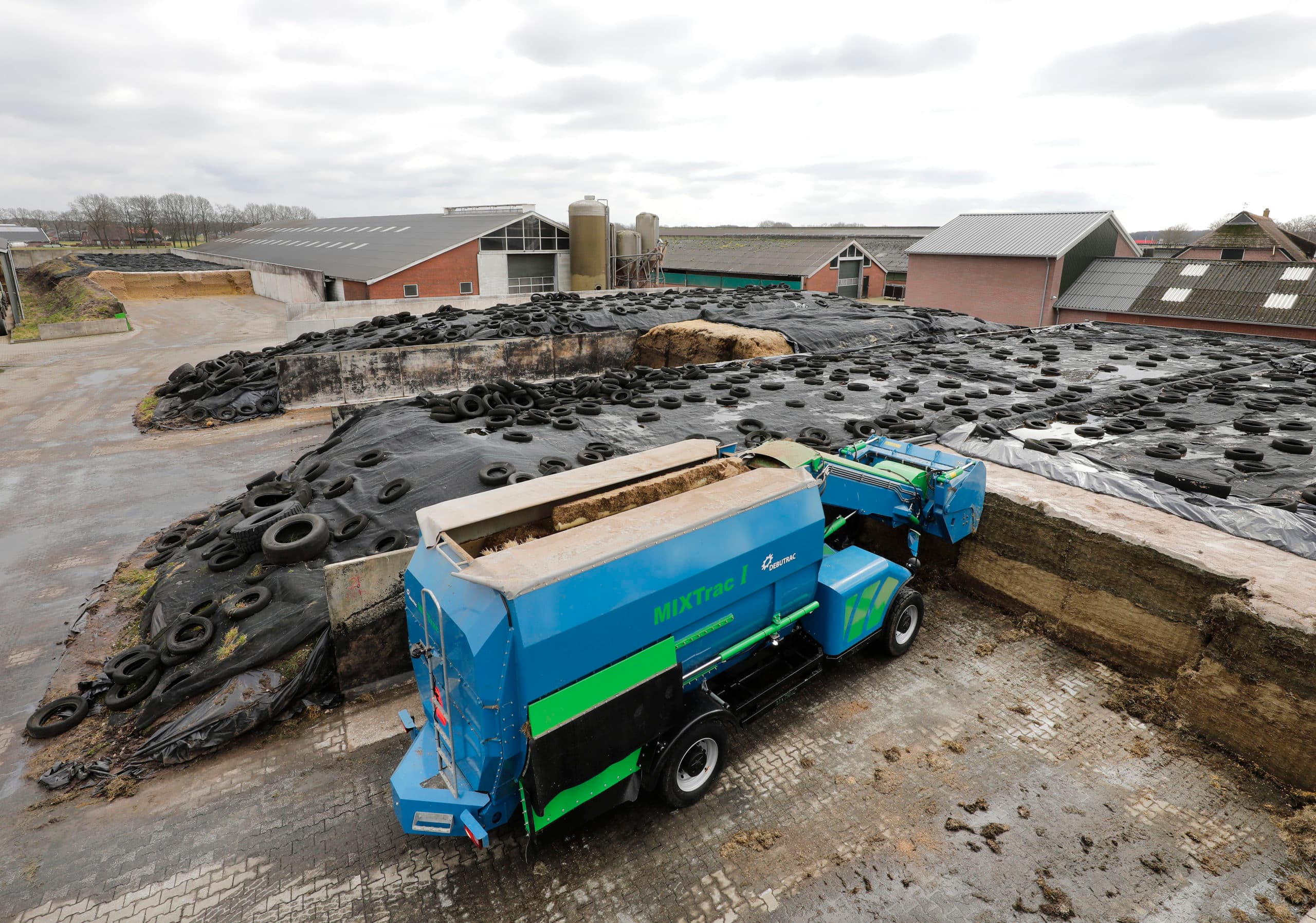 Happend laden en kippend lossen met Debutrac