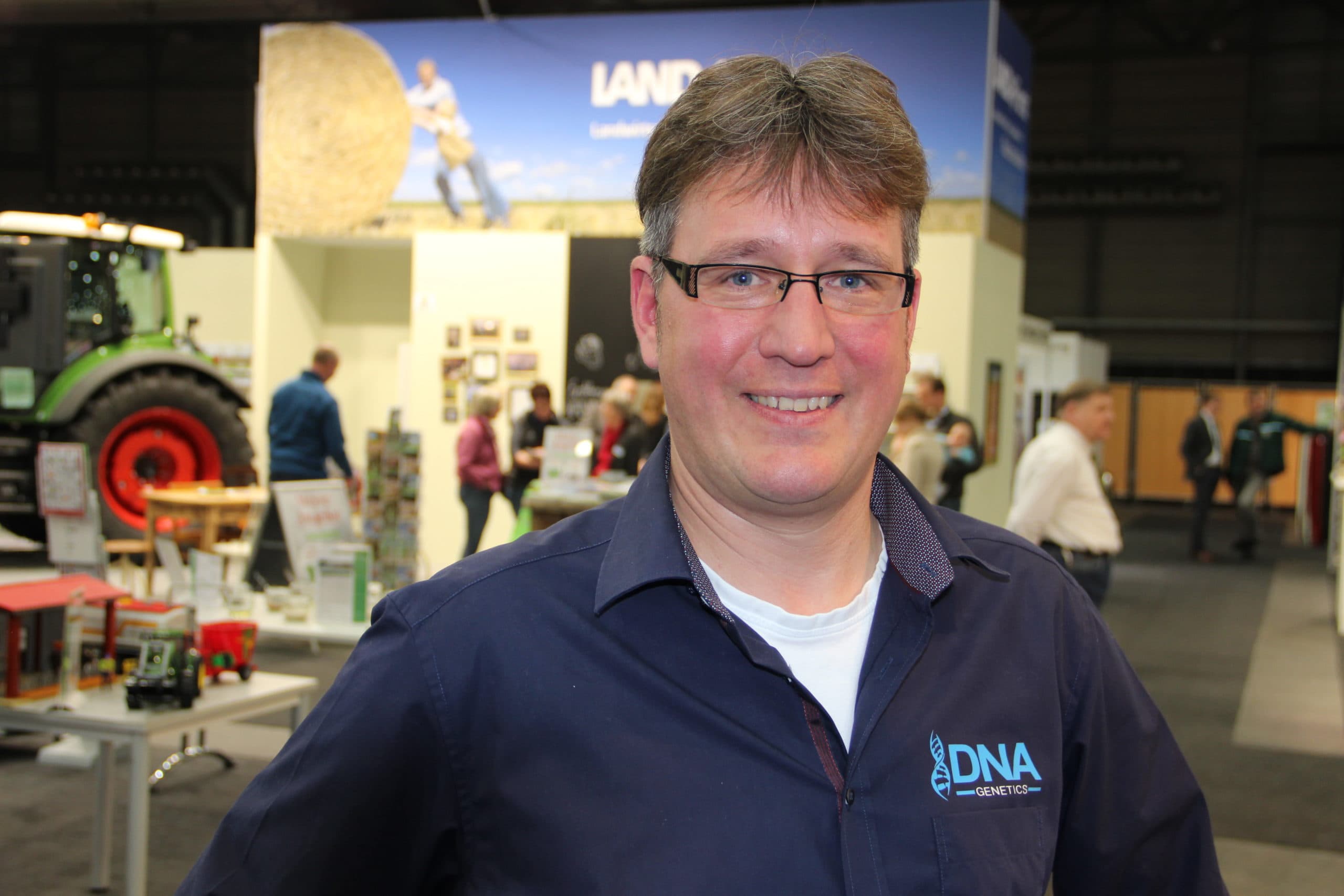 Carsten Tautz op de beurslvoer in Oldenburg. Foto: Kees van Dooren