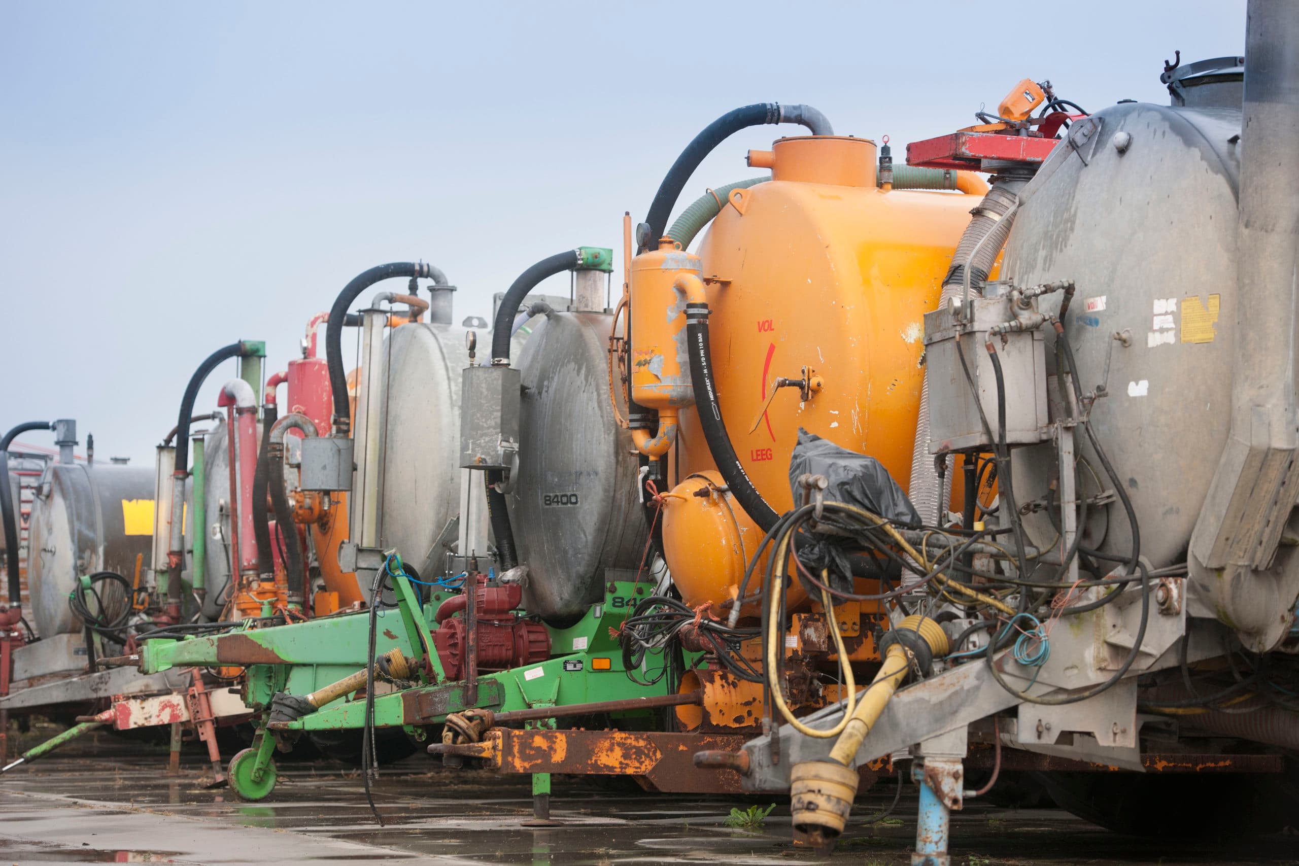 In alle categorieën zijn gebruikte mesttanks te koop - Foto: Mark Pasveer