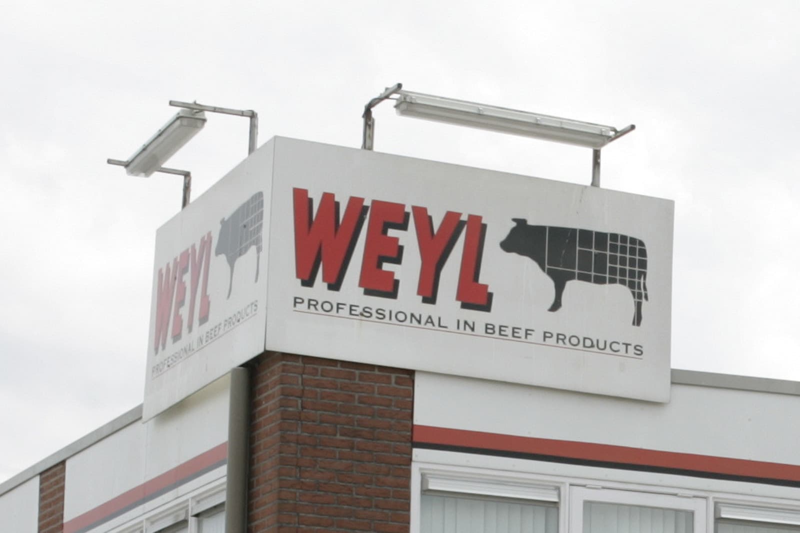Ex-eigenaar slachthuis Weyl krijgt boete van ¬ 	 20 miljoen