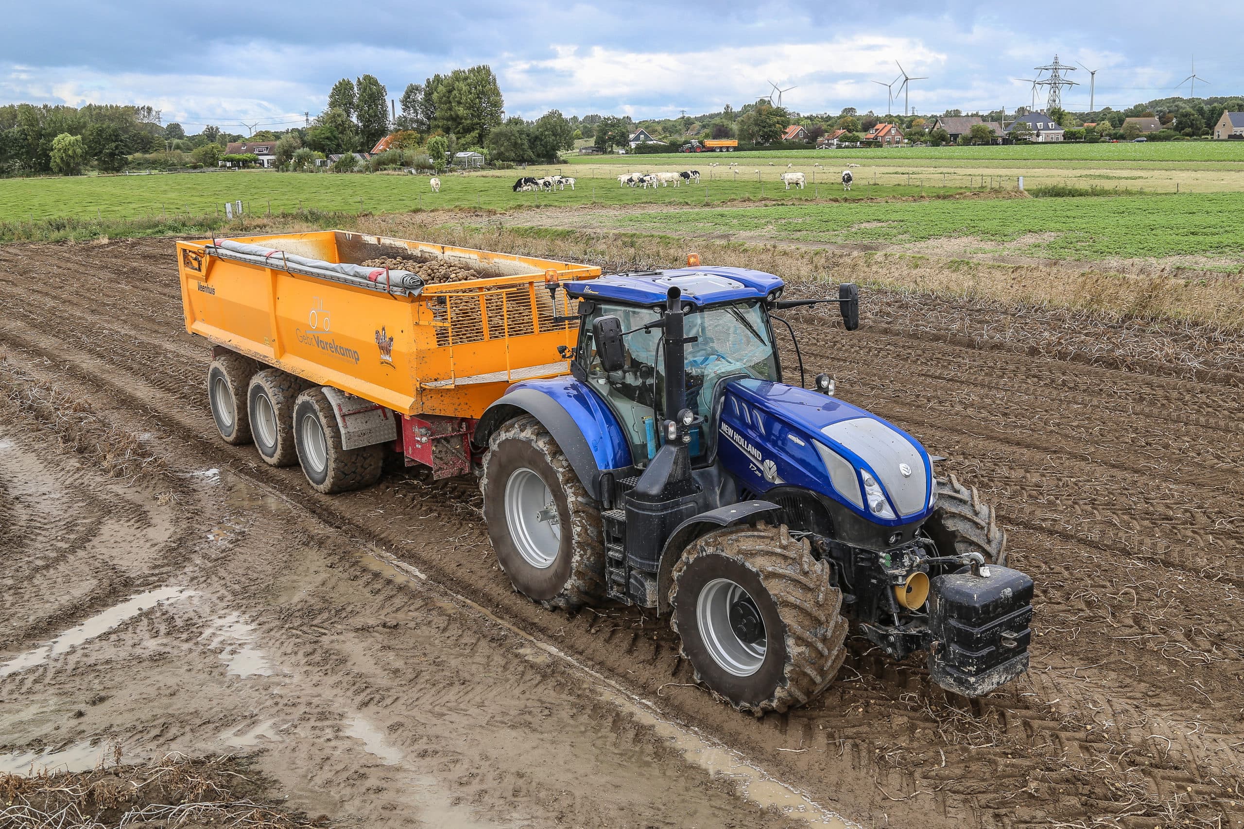 Nieuwe trekkers krijgen steeds meer vermogen. Het marktaandeel van trekkers boven 175 kW groeide de laatste jaren. - Foto: Matthijs Verhagen