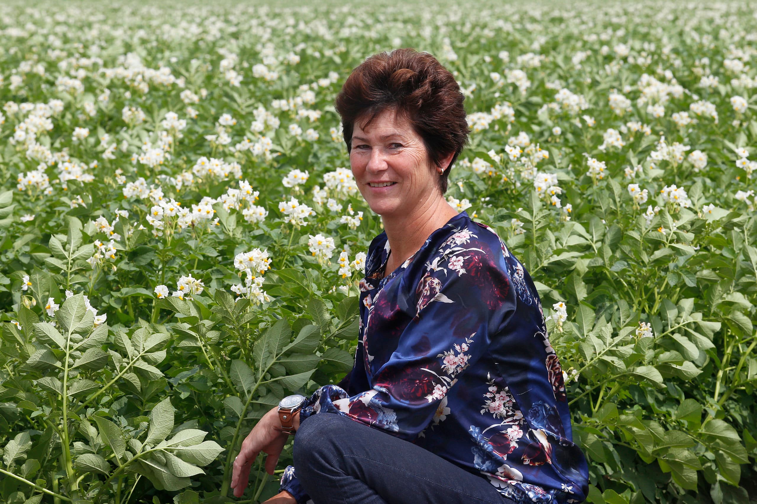 Sonja Janssen:  Wij zitten echt niet de hele dag met onze handen in de grond te wroeten.  - Foto: Ton Kastermans Fotografie