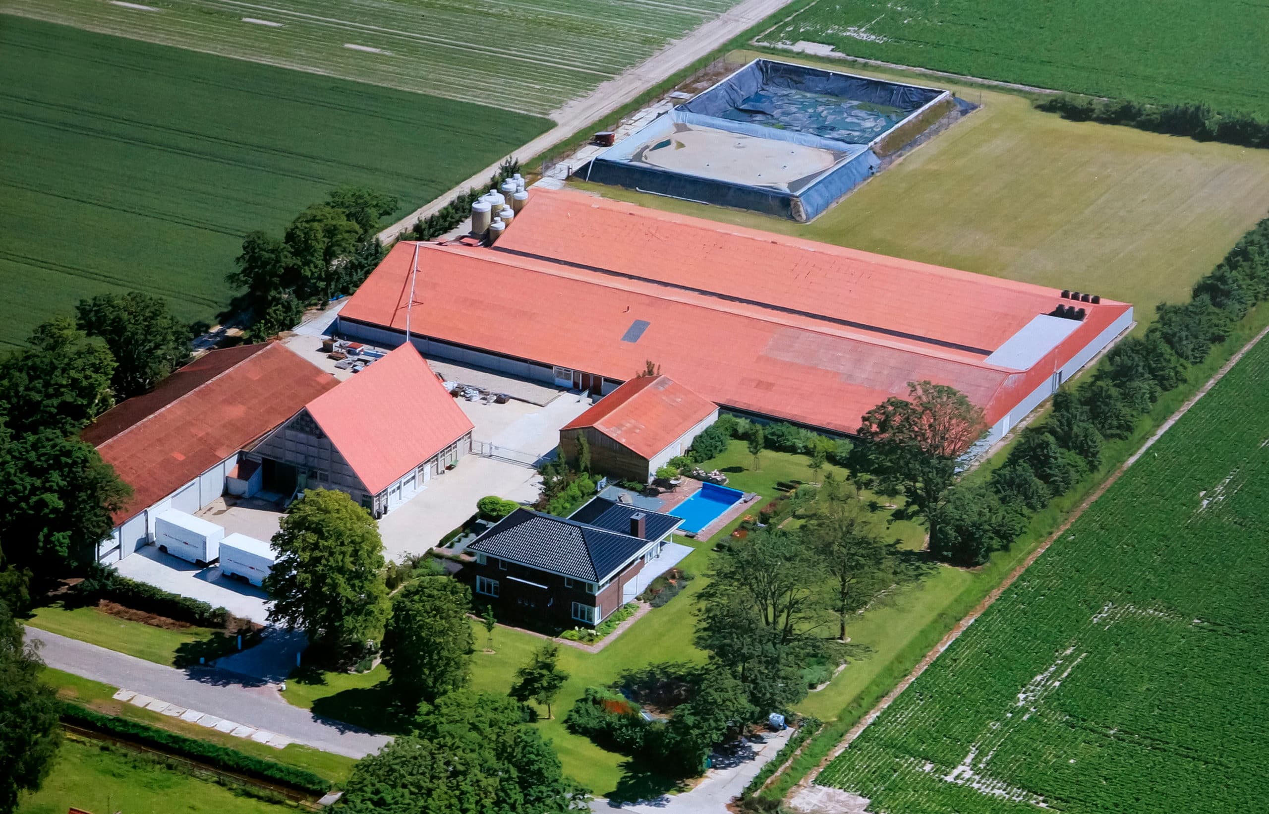 Het varkensbedrijf van Martin van de Peut in Marknesse.  Foto: Ruud Ploeg