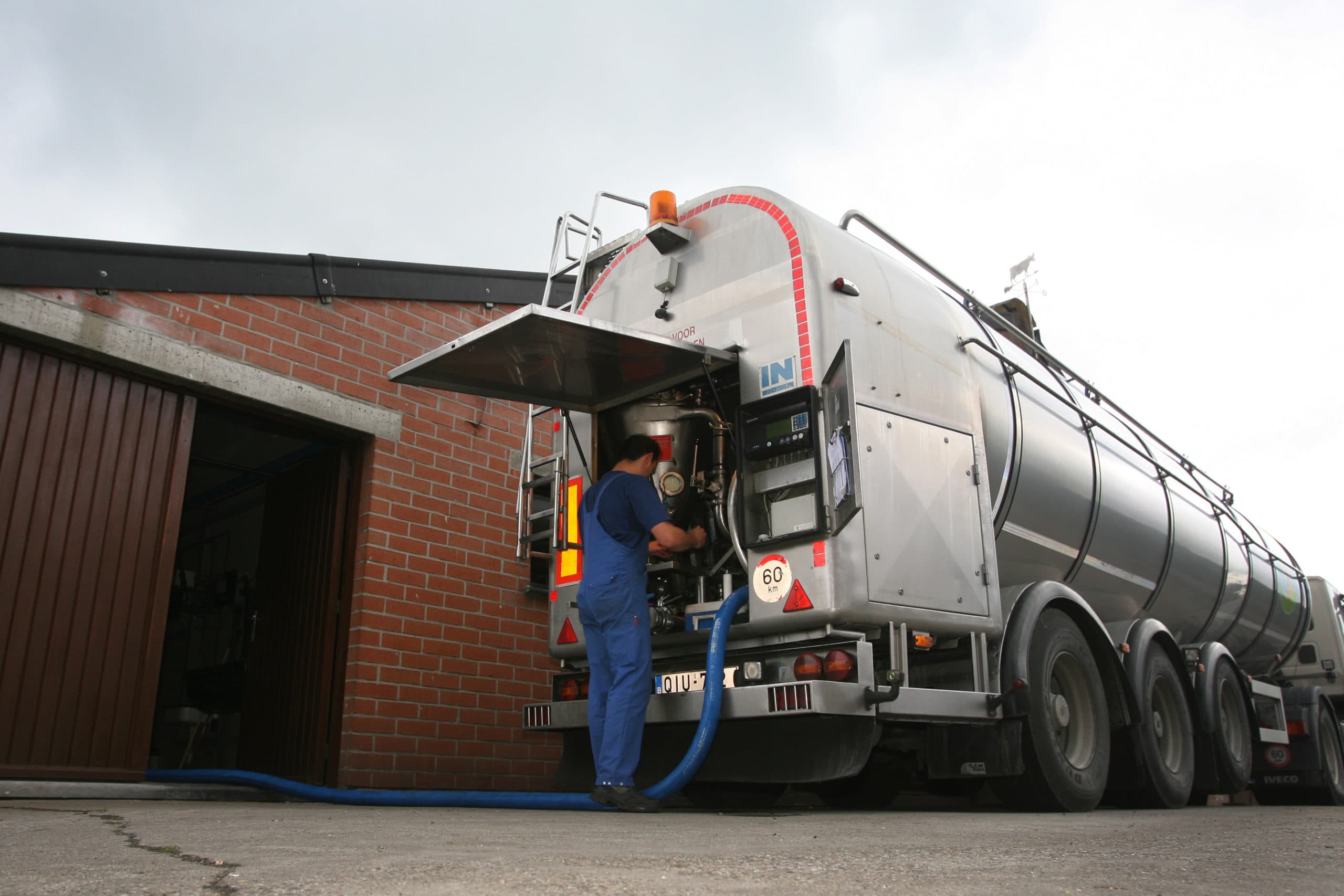Rmo op melkveebedrijf. - Foto: Peter Roek