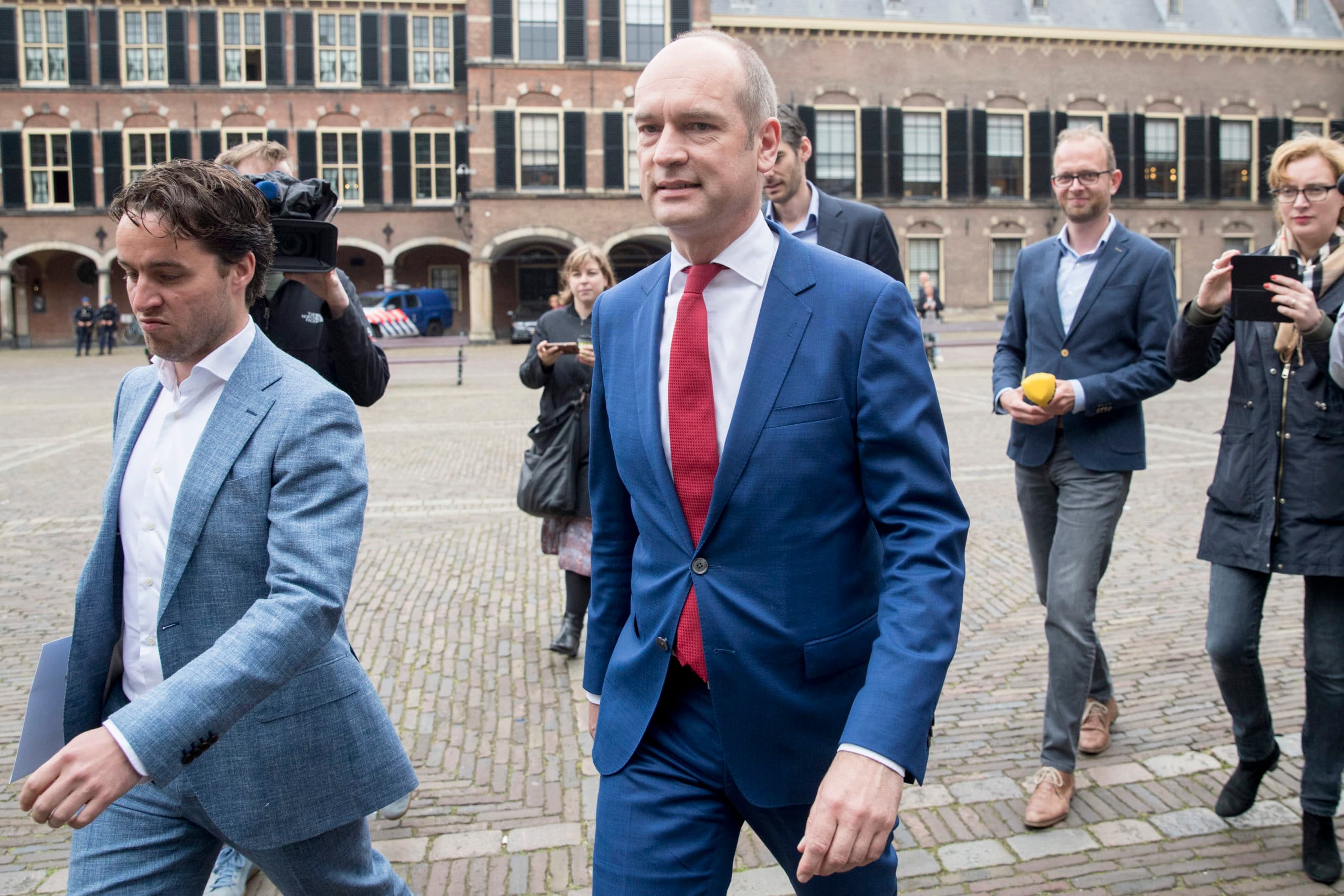 Gert-Jan Segers (ChristenUnie) komt aan op het Binnenhof voor een gesprek met Informateur Edith Schippers over de formatie van een nieuwe regering. Foto: ANP