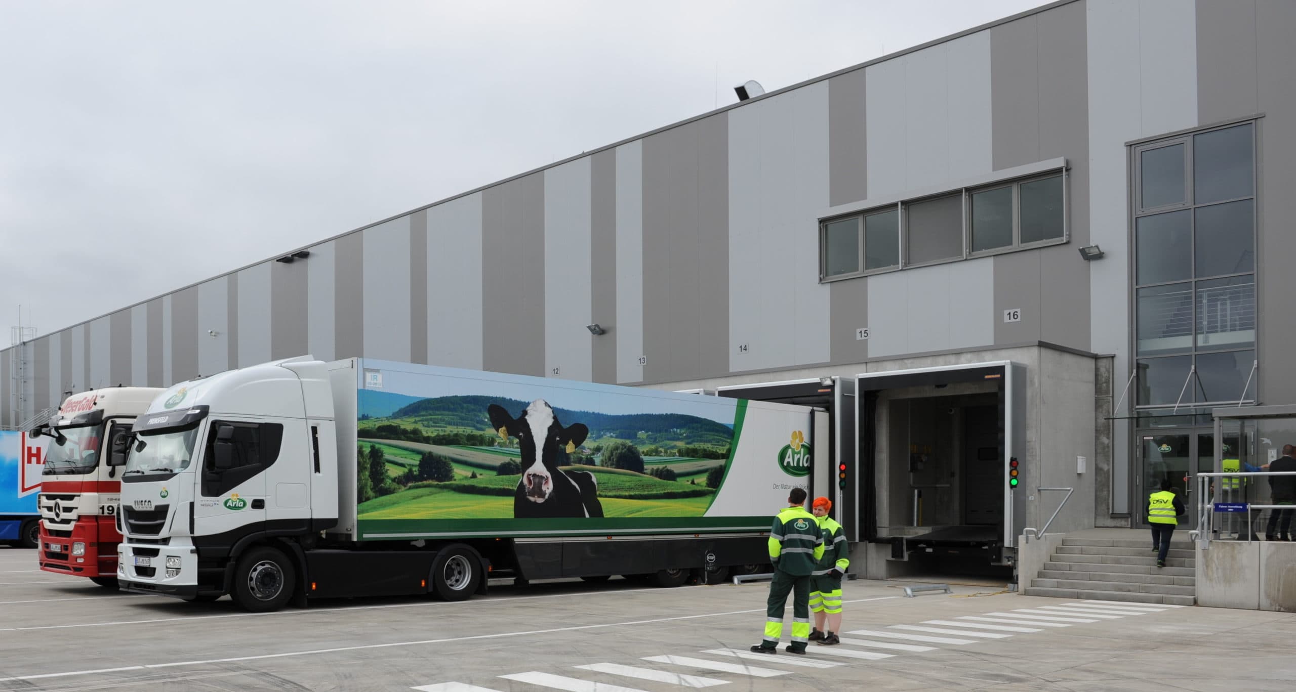 Zuivelreus Arla timmert flink aan de weg met de melkprijs