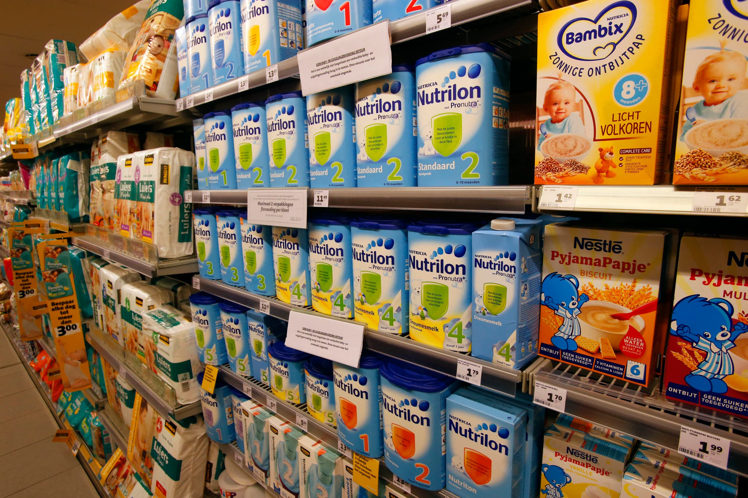 Nederland is koploper in de export van babyvoeding naar China. - Foto: Bert Jansen