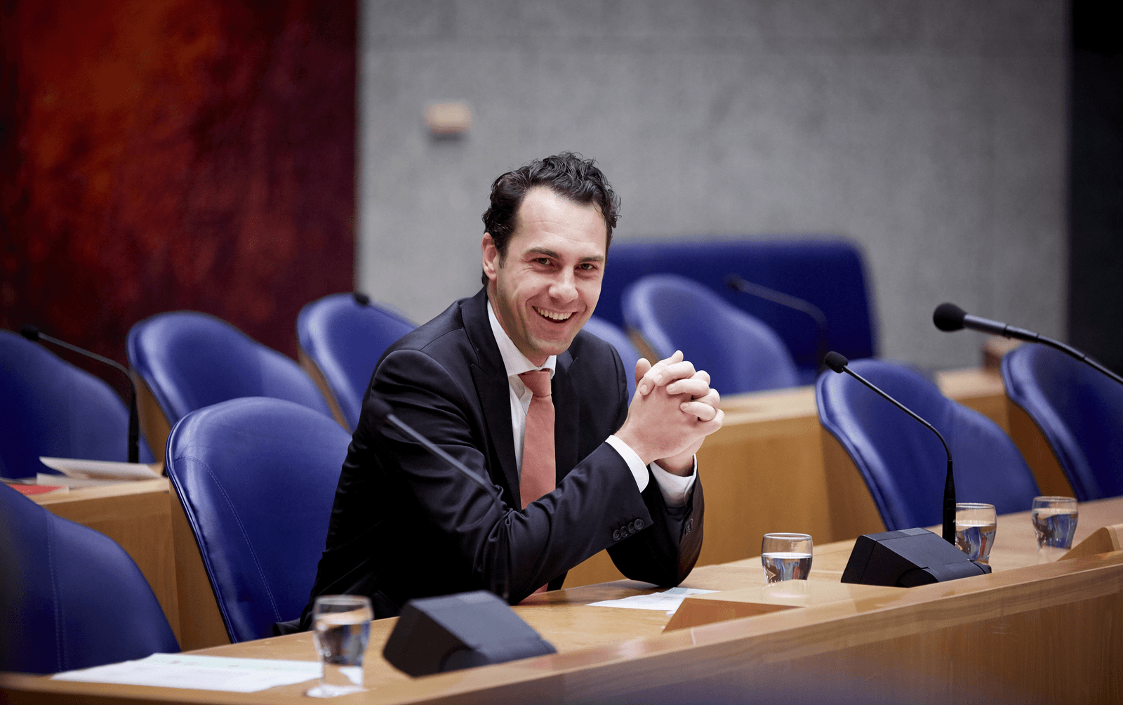 Staatssecretaris Martijn van Dam vorig jaar tijdens het debat over de begroting van EZ. Deze week staat de begroting voor volgend jaar op de agenda van de Tweede Kamer. Foto: ANP