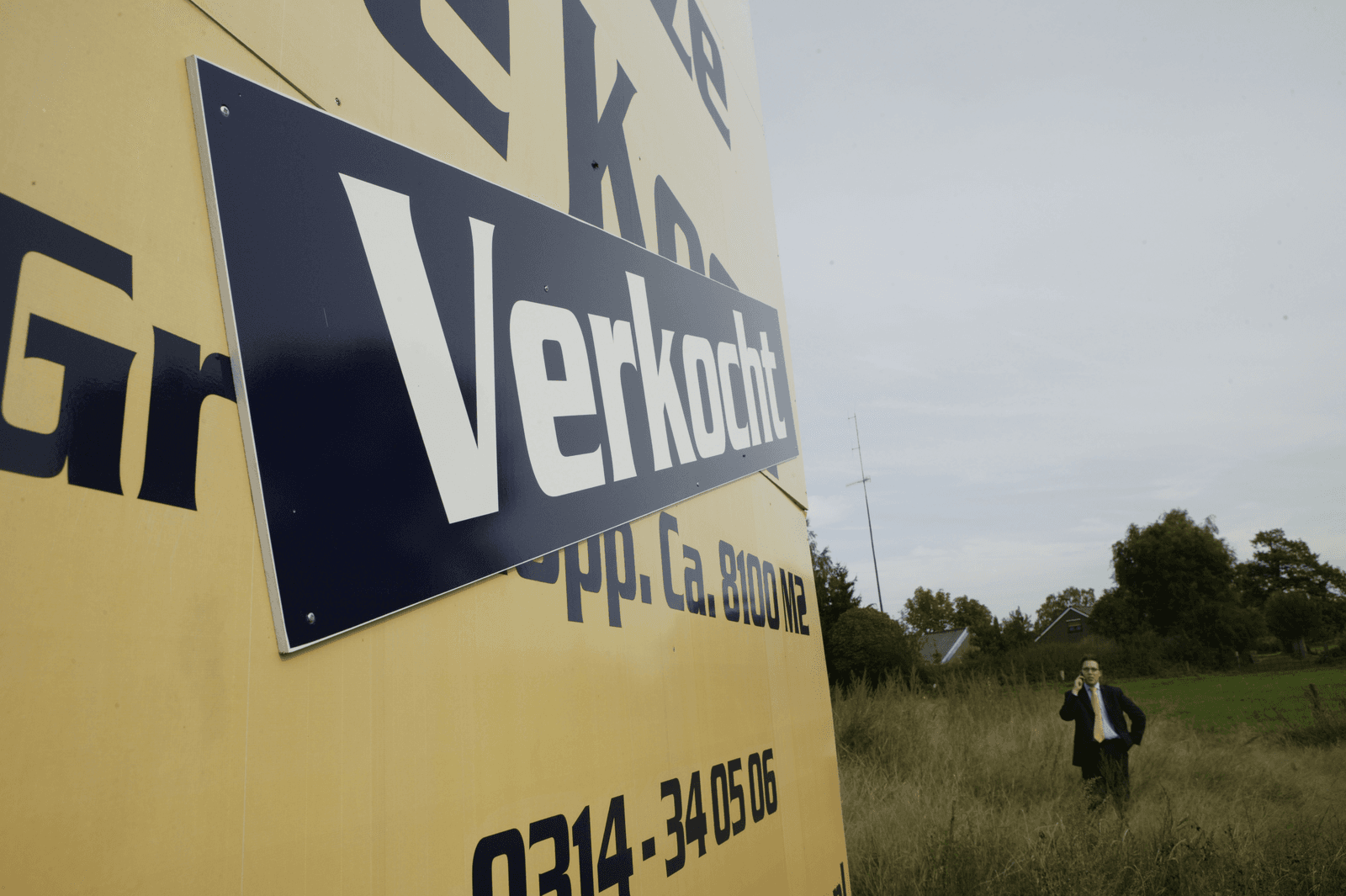 Afschaffing van de landbouwvrijstelling, waarbij winst uit verkoop van landbouwgrond niet wordt belast, levert de schatkist aanmerkelijk meer op dan het schrappen van de btw-landbouwregeling. - Foto: Mark Pasveer