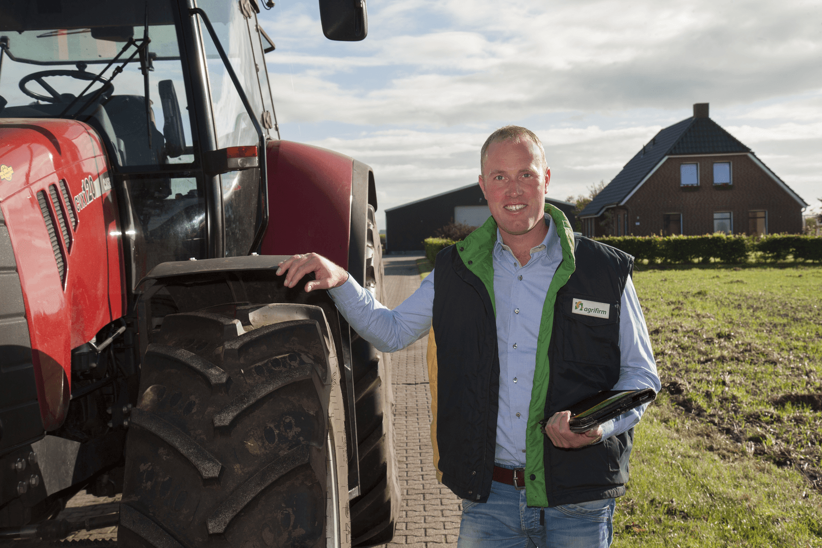 Peter Begeman is naast akkerbouwer ook akkerbouwspecialist bij Agrifirm Plant - Foto: Hans Banus