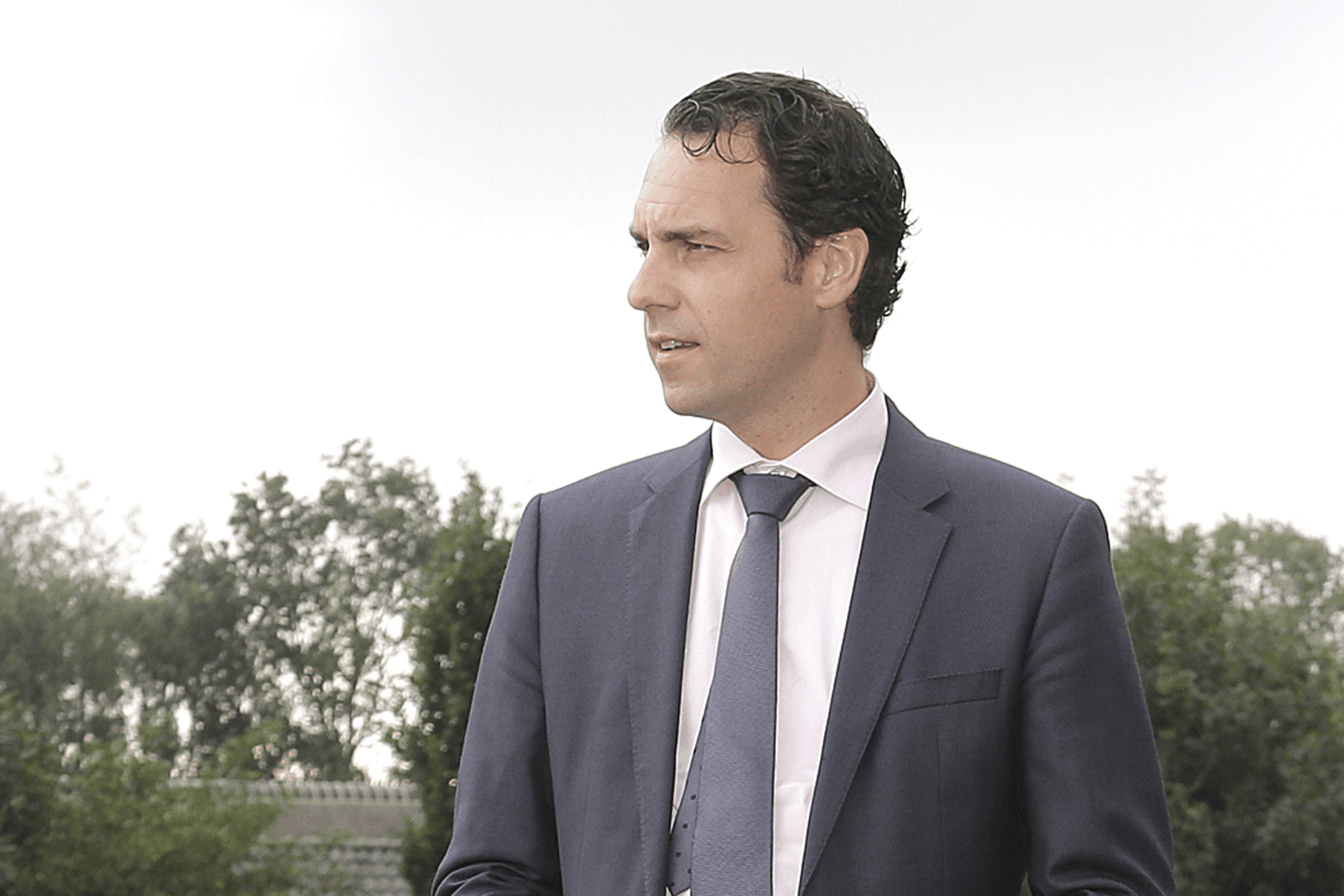 Van Dam wil geen extra regels voor marktmacht - Foto: Martijn van Dam