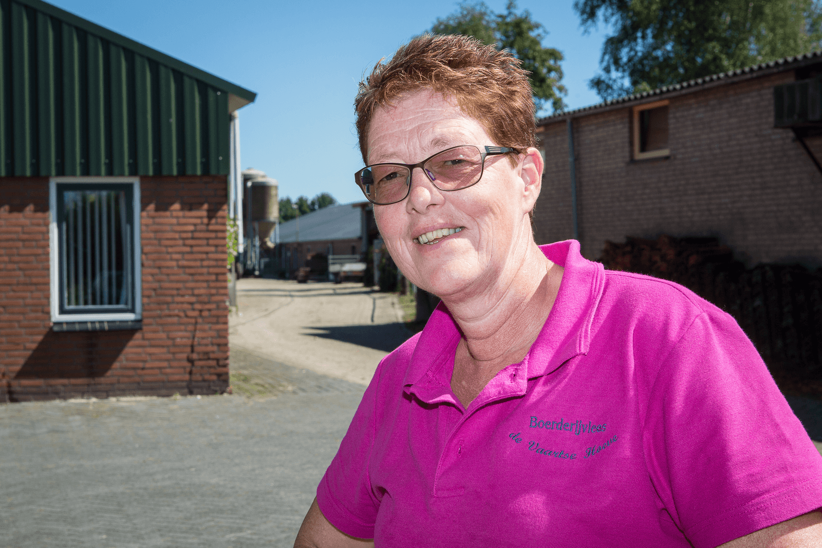 Varkenshouder Astrid Lodewijks in Dongen stelt haar bedrijf open dit weekend. - Foto: Peter Roek