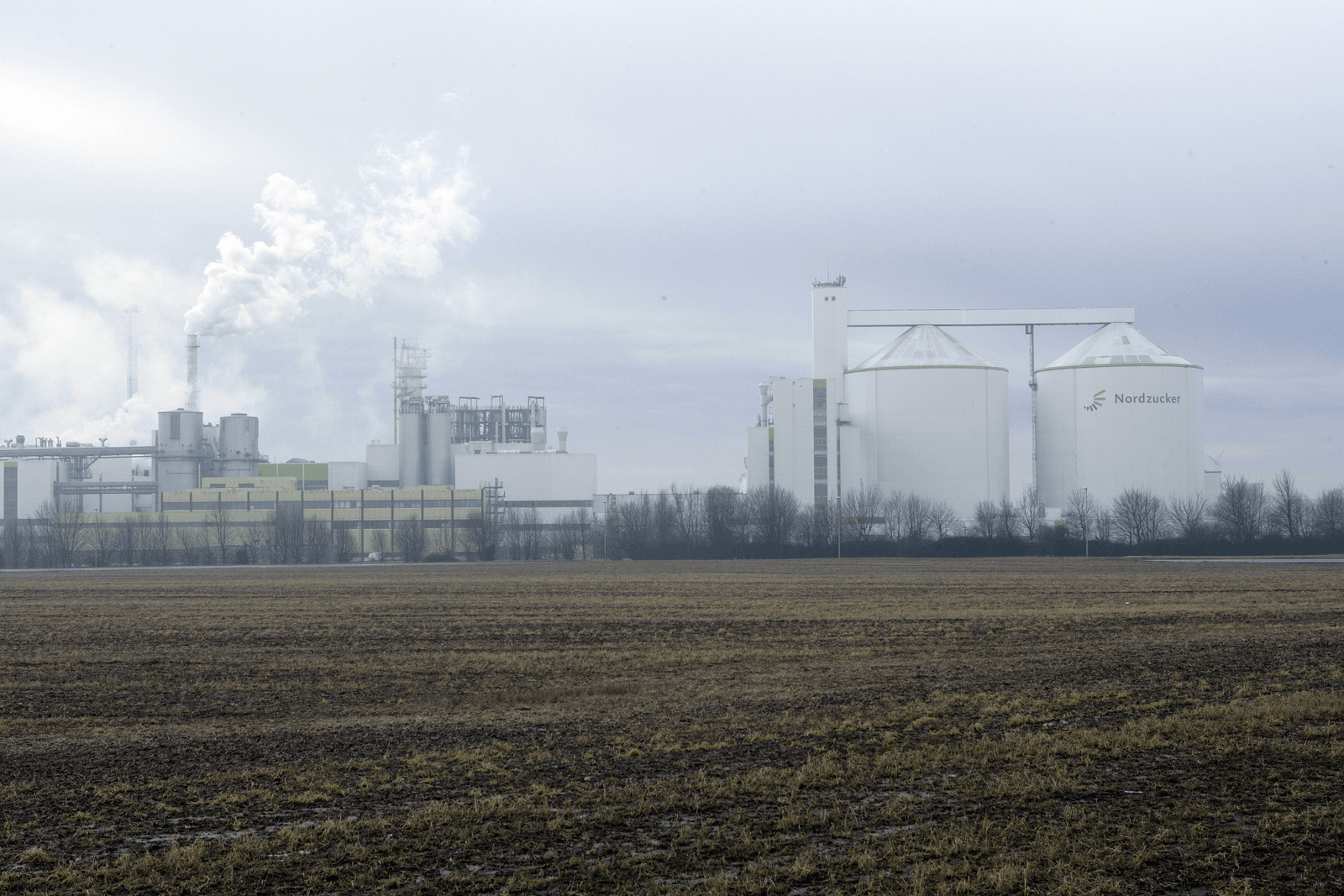 De silo's van Nordzucker in de buurt van Meyendorf, Duitsland - Foto: Henk Riswick